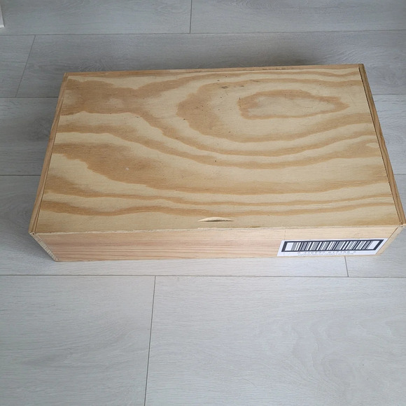 Empty Premium Wine Crate Box - Maison Louis Latour - French Winery - Picture 4 of 10